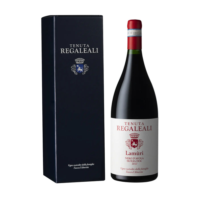 Lamuri Nero d'Avola in GP 1.5L Rotwein von Tenuta Regaleali - erhältlich bei WINECOM